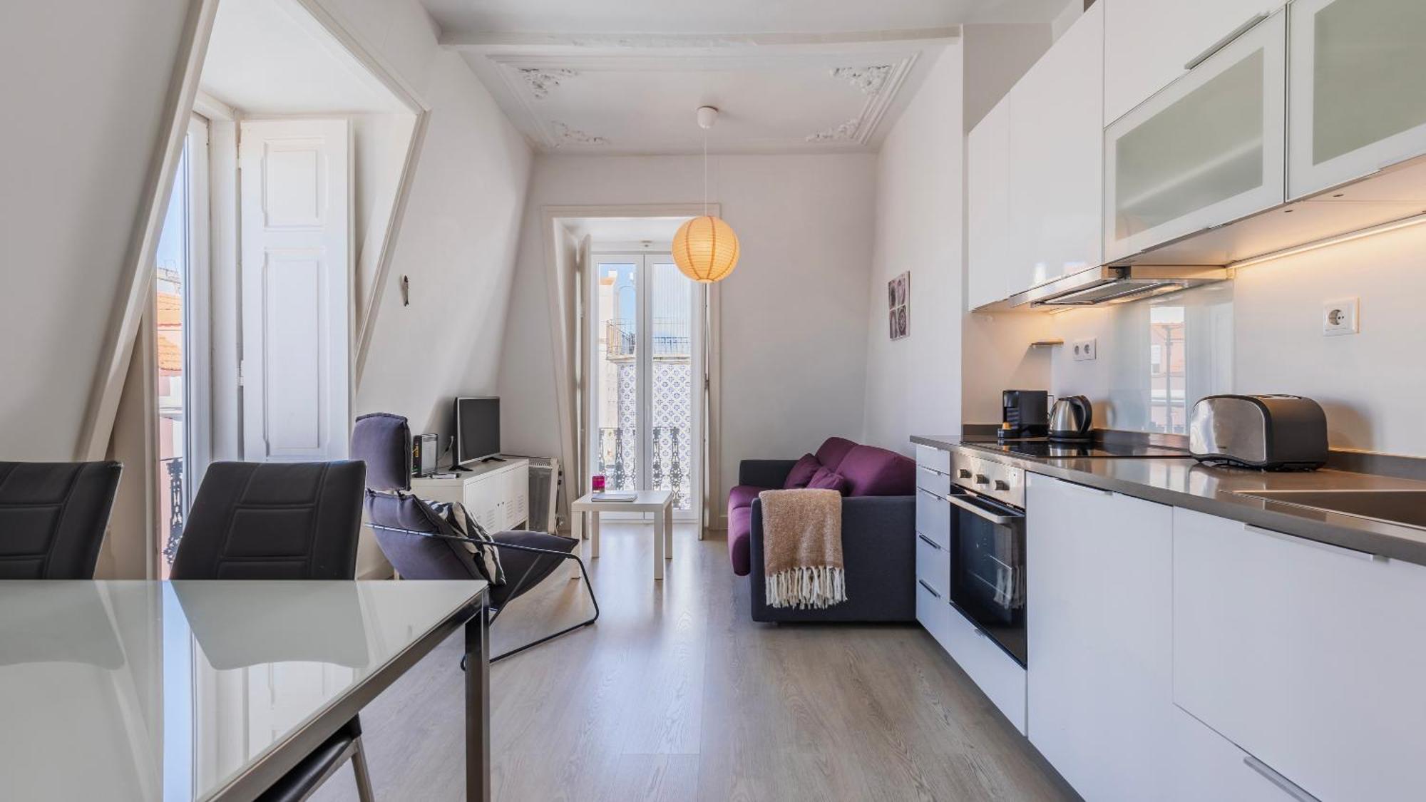 Classic Topfloor Apartment By Lovelystay Lisbon Exterior photo