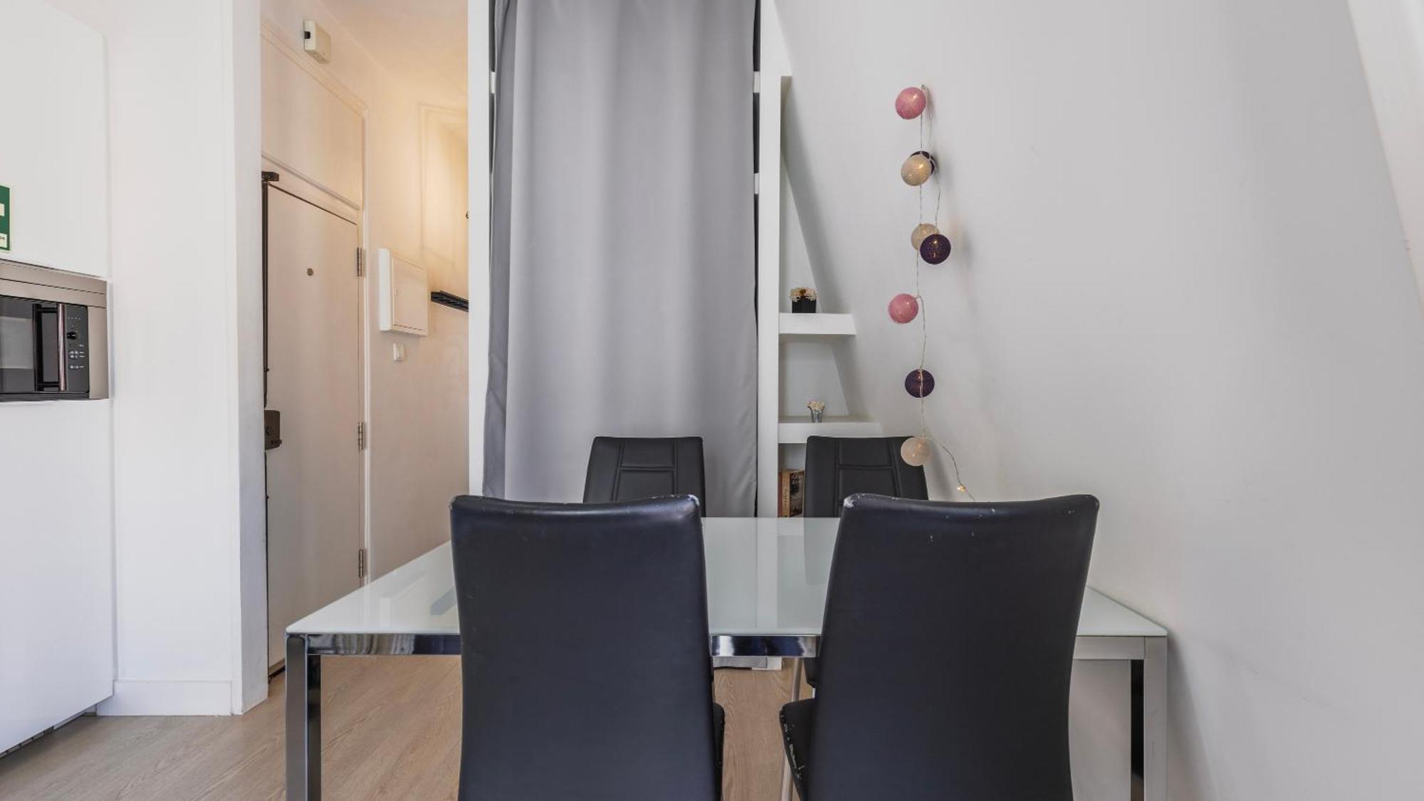 Classic Topfloor Apartment By Lovelystay Lisbon Exterior photo